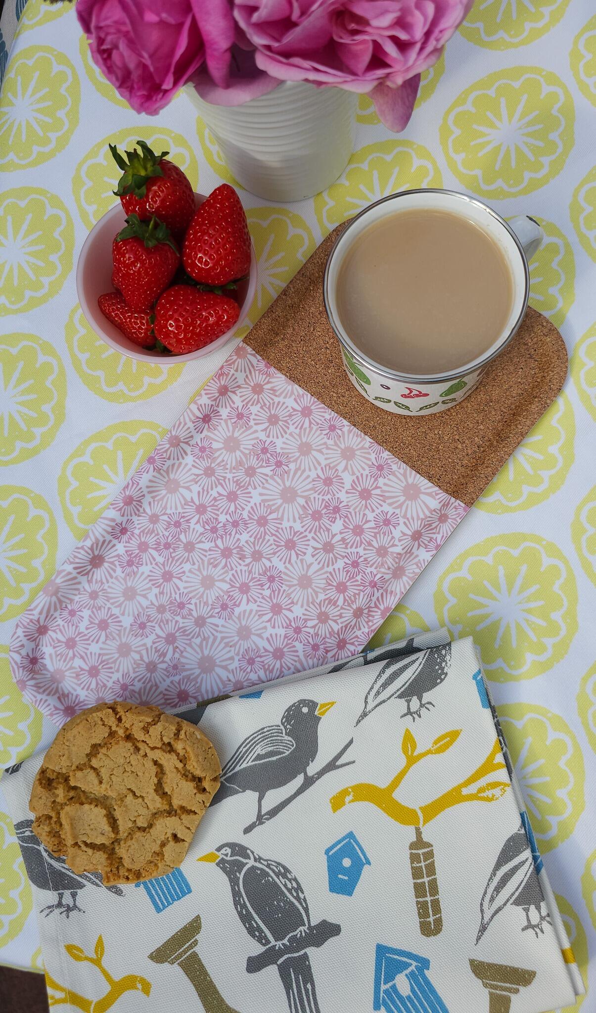 Daisy Tray