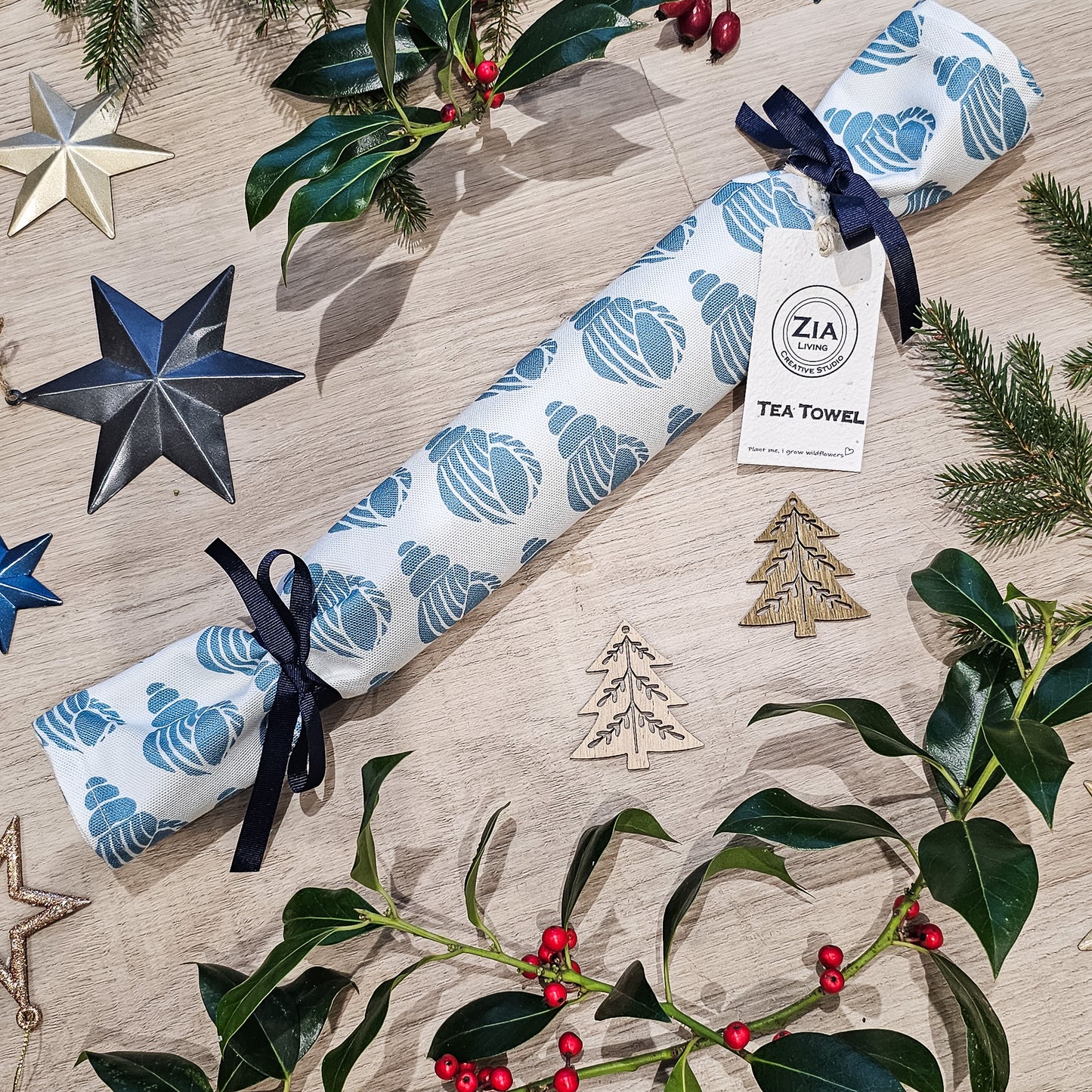 Sea Blue Shell Tea Towel Christmas Cracker