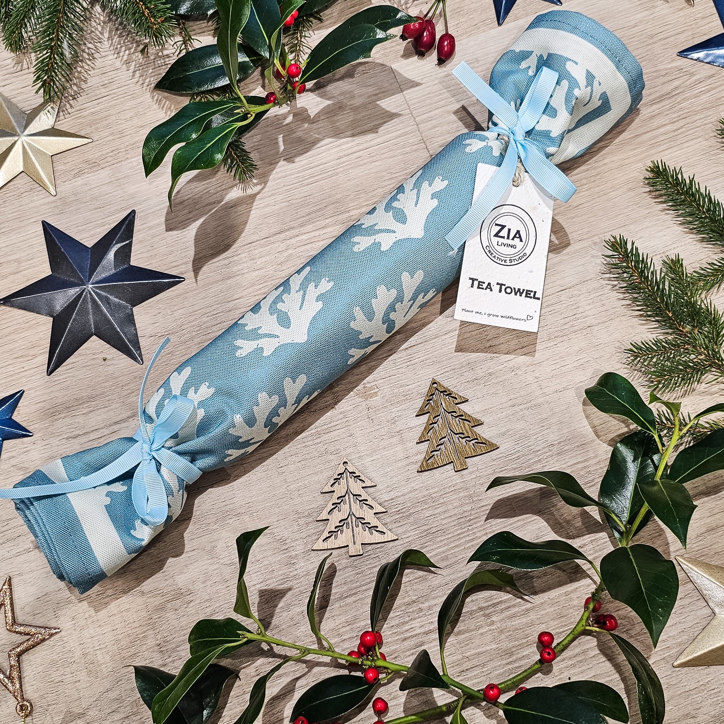 Blue Seaweed Tea Towel Christmas Cracker